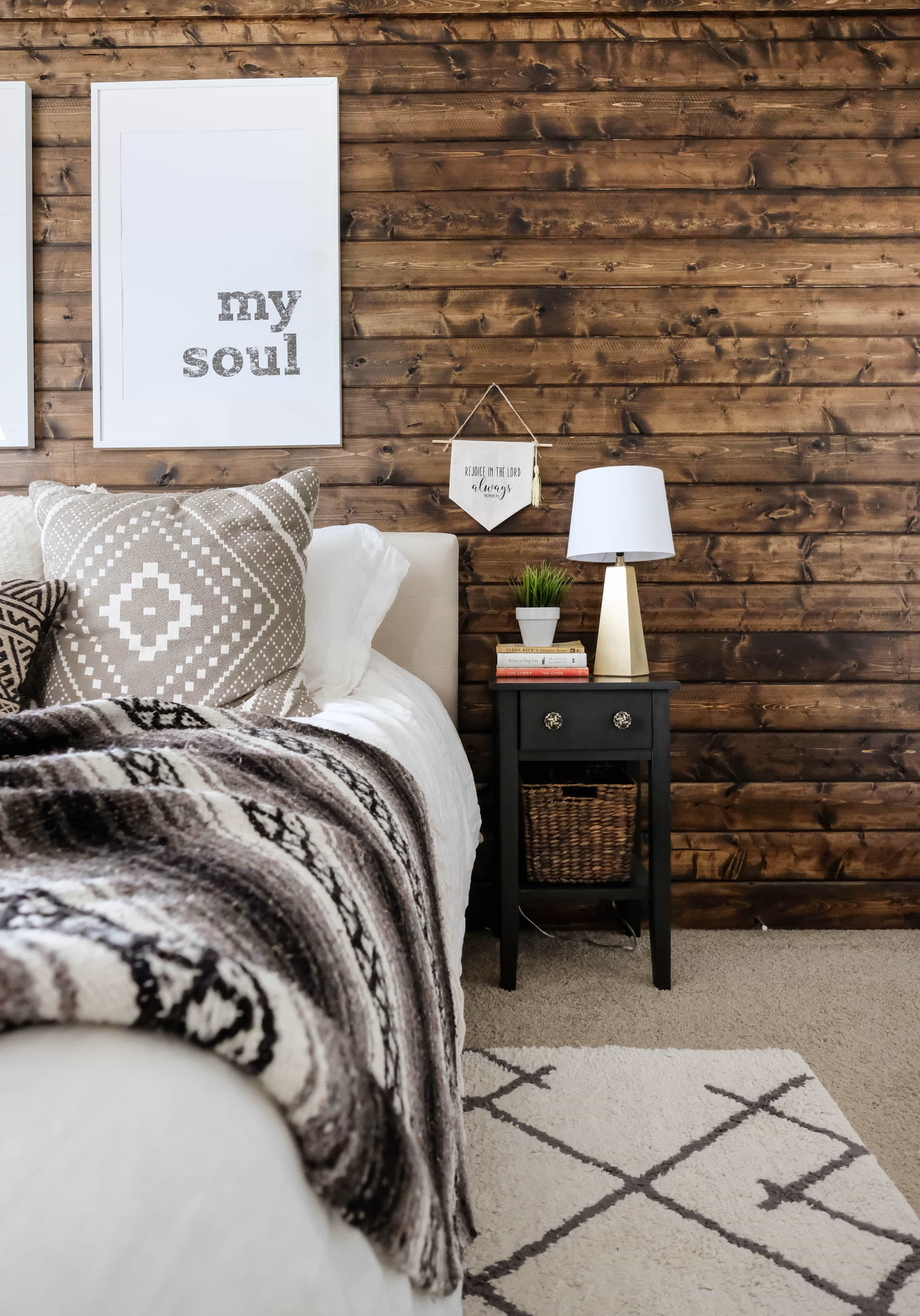 A Modern Rustic Bedroom | See how to blend two styles to create a modern rustic bedroom that is oh so cozy | Joyfully Growing Blog