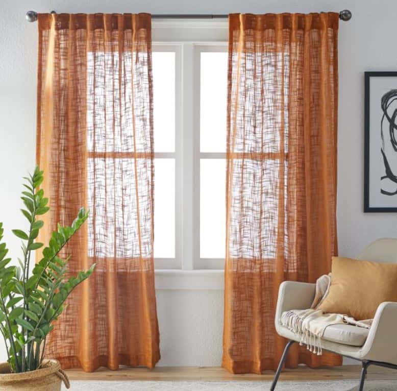 Open wave fabric curtain