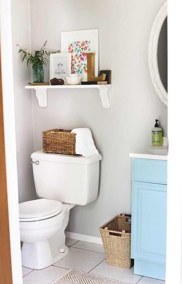 a bathroom painted with Silver City gray paint