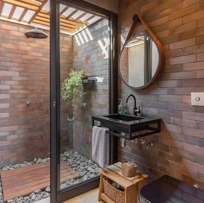 How To Build an Outdoor Shower: A Definitive DIY Guide