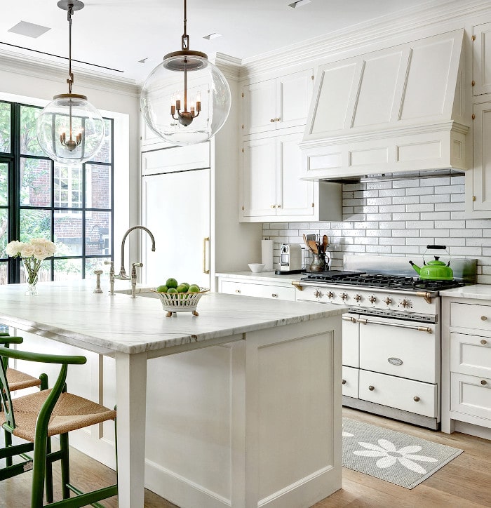 beautiful white kitchen painted with Creamy White by Benjamin Moore 