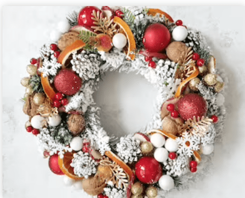 traditional wreath holiday