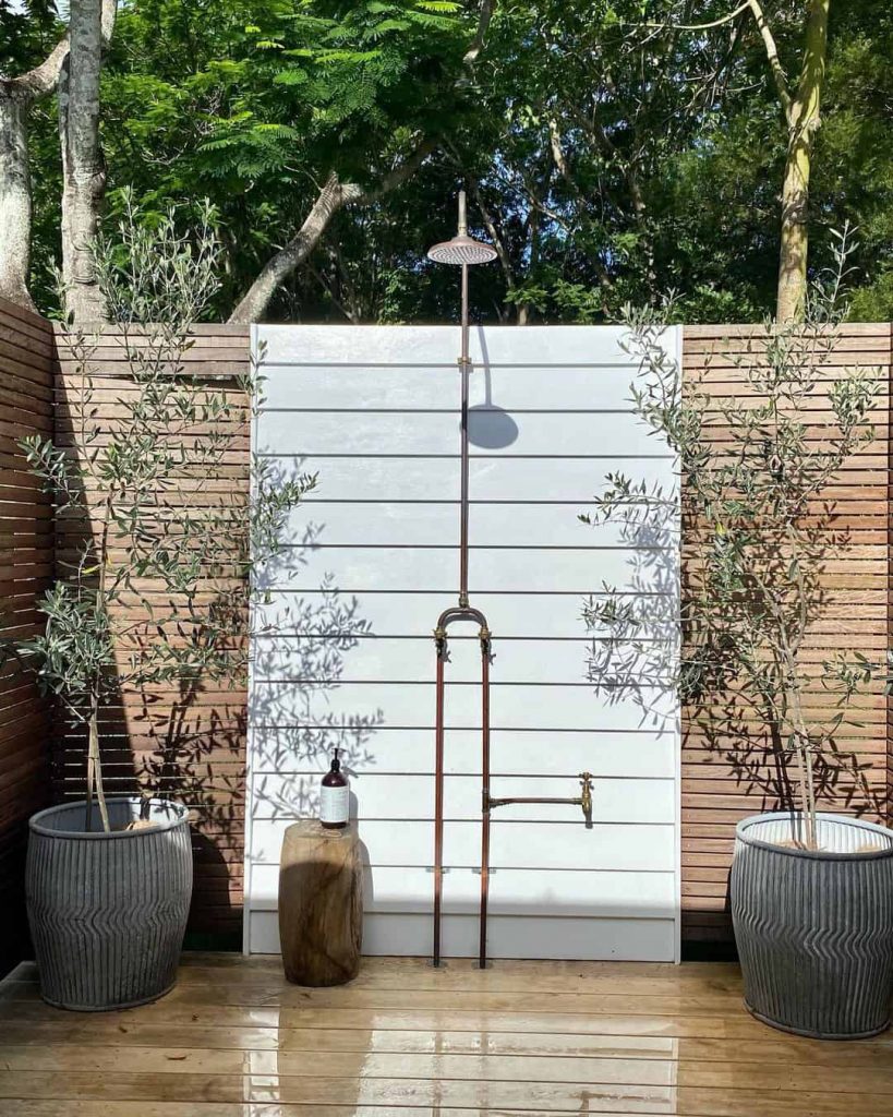 Outdoor Shower Inspiration: 40 Ideas To Create A Backyard Oasis