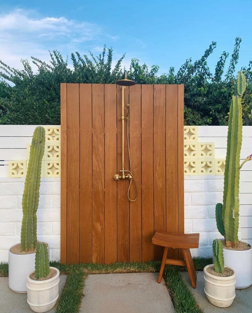 Outdoor Shower Inspiration: 40 Ideas To Create A Backyard Oasis