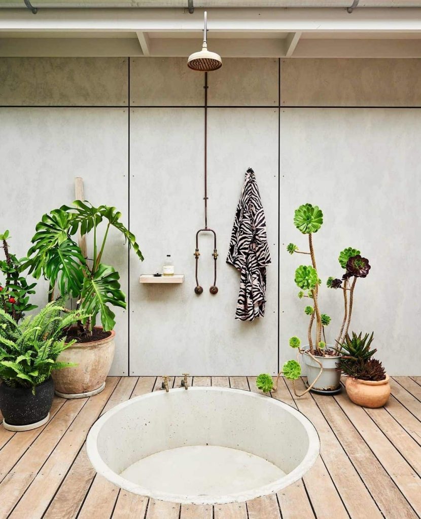 Outdoor Shower Inspiration: 40 Ideas To Create A Backyard Oasis