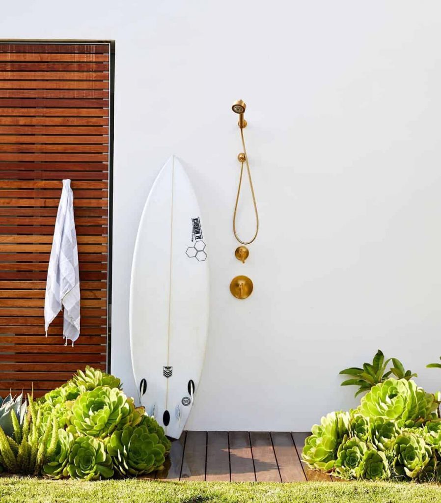 Outdoor Shower Inspiration: 40 Ideas To Create A Backyard Oasis