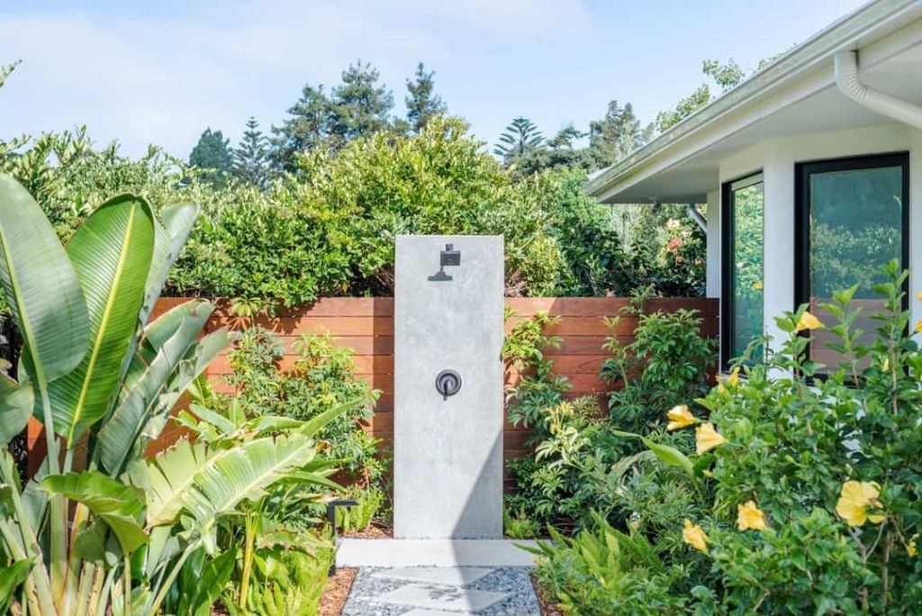 Outdoor Shower Inspiration: 40 Ideas To Create A Backyard Oasis