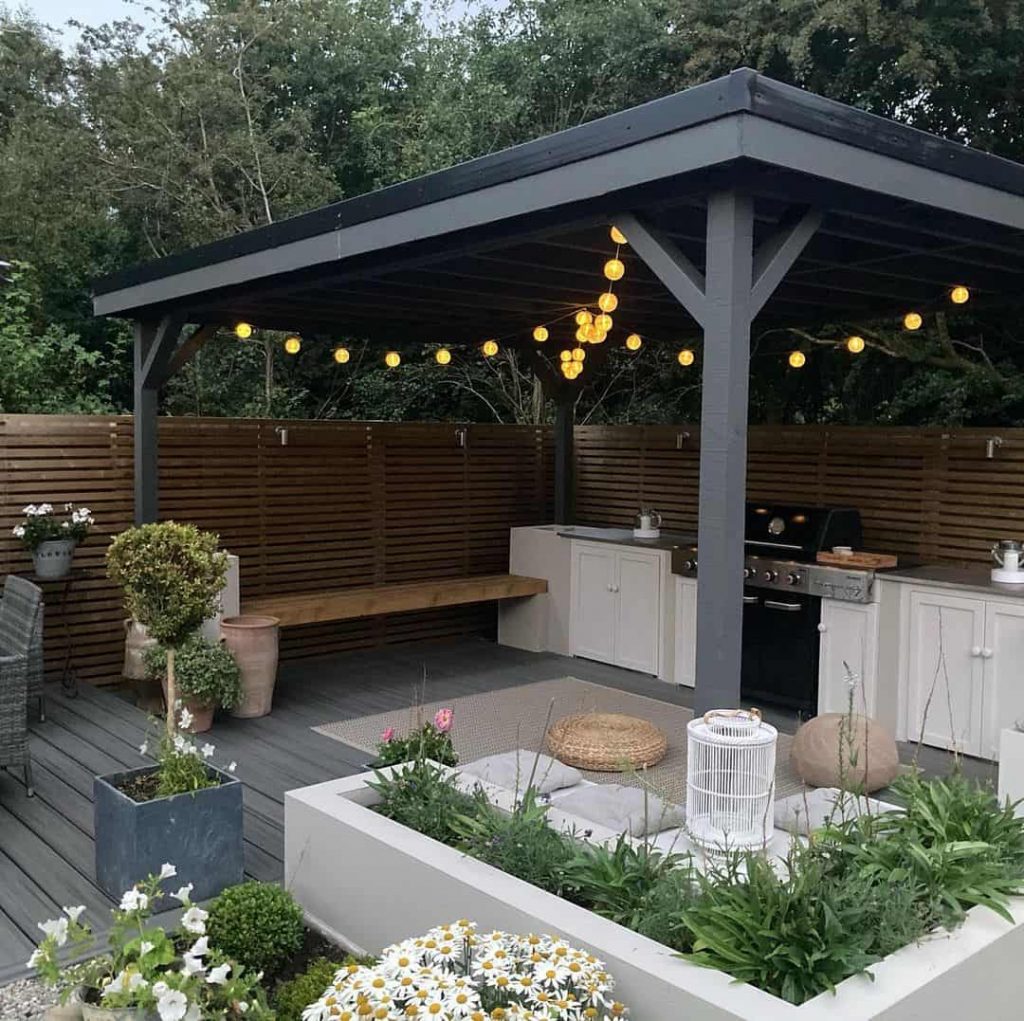 10 Inviting Outdoor Kitchen Ideas For Every Yard