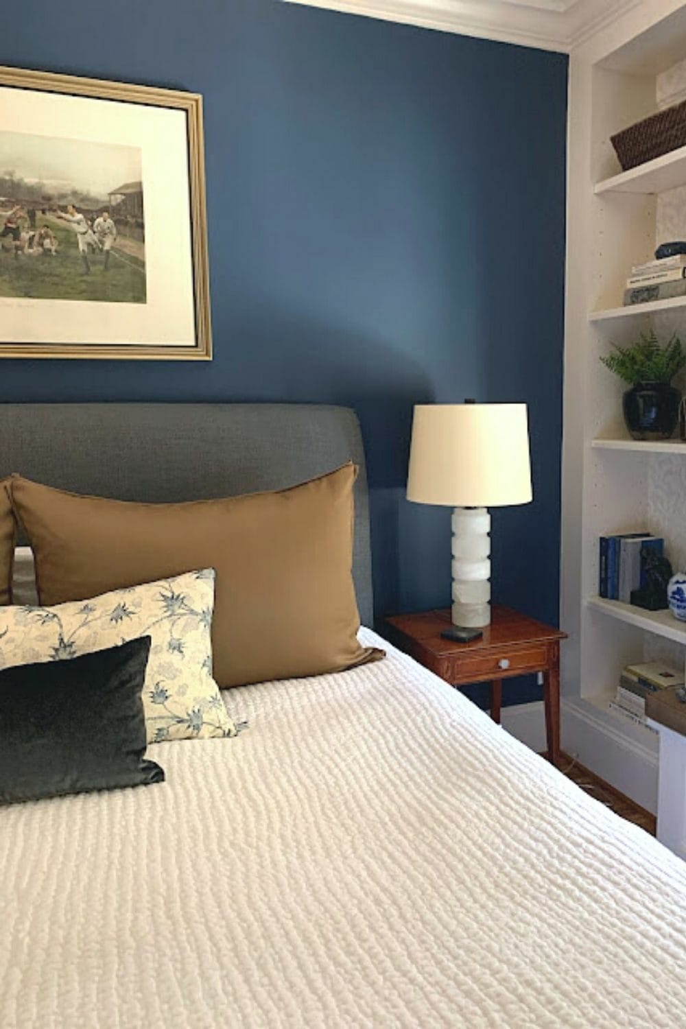 Bedroom with Newburyport Blue wall