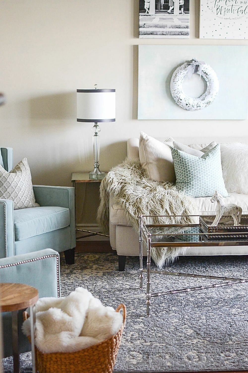 sitting room painted with Edgecomb Gray by Benjamin Moore