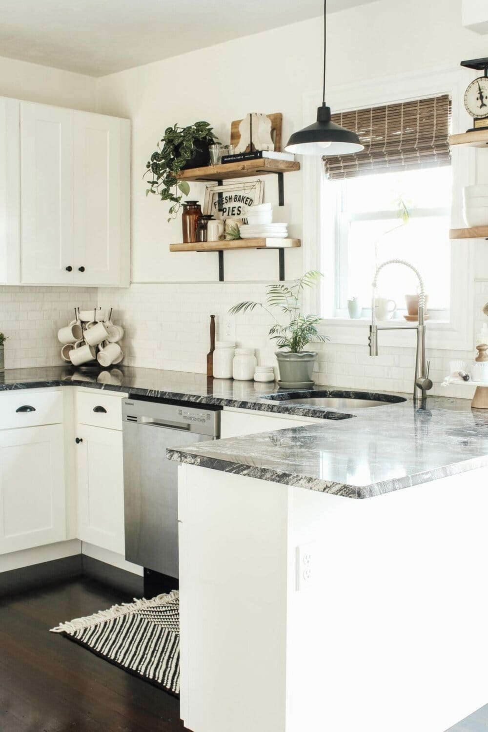 Kitchen painted with Cloud White by Benjamin Moore