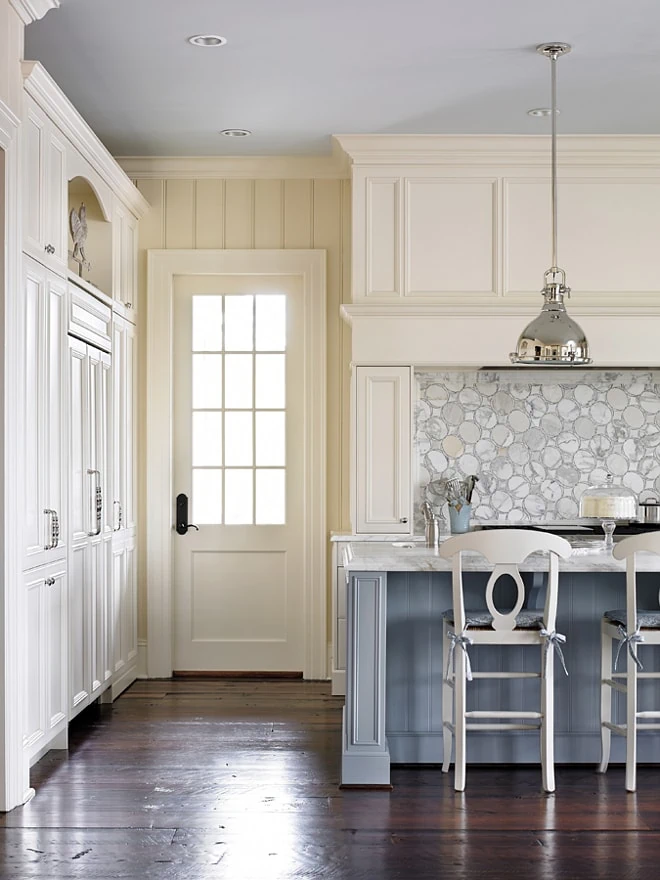 example of classic southern home decor paint color ideas in a kitchen